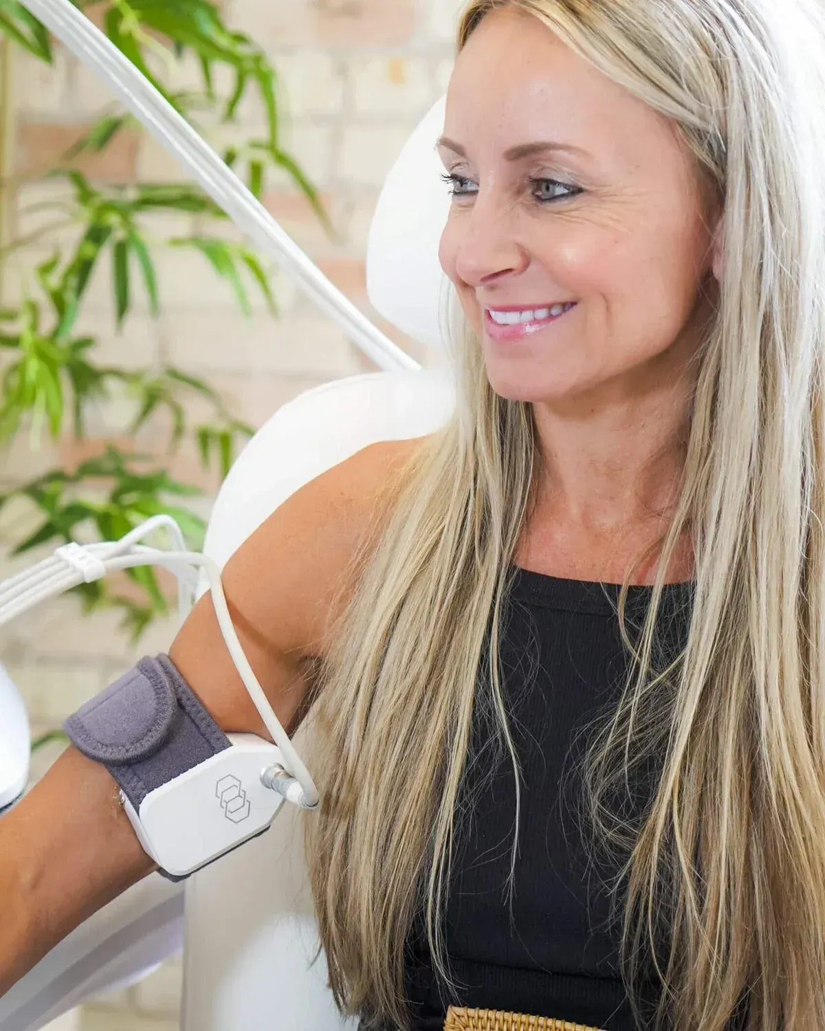 EvolveX body contouring device used at Eternal Wellness Medical Spa Traverse City